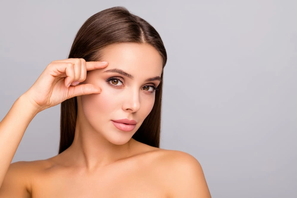 Procedimiento de Trasplante de Cejas